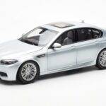 BMW M5 F10 Silverstone Hõbedane Paragon 1:18
