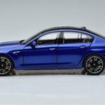 BMW M5 F90 Marina Bay Sinine Norev 1:18 - image 4 of 7