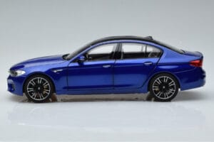 BMW M5 F90 Marina Bay Sinine Norev 1:18 80432454783 Metall - pilt 4/7