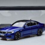 BMW M5 F90 Marina Bay Sinine Norev 1:18 - image 7 of 7