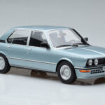 BMW M535i E12 Sinine Norev 1:18 - image 4 of 6