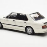 BMW M535i E28 Alpine Valge AUTOart 1:18 - image 7 of 10