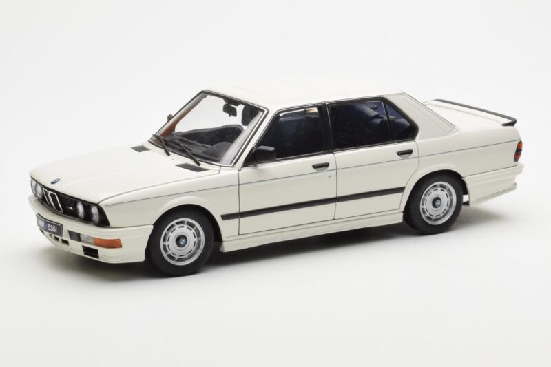 BMW M535i E28 Alpine Valge AUTOart 1:18