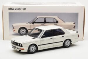 BMW M535i E28 Alpine Valge AUTOart 1:18 75161 Metall - pilt 10/10