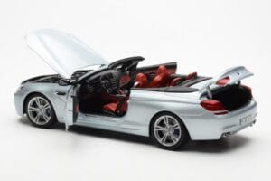 BMW M6 F12 Kabriolett Silverstone Hõbedane II Paragon 1:18 80432253656 Metall - pilt 5/8