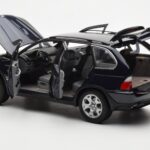 BMW X5 4.4i E53 Tume Sinine Kyosho 1:18 - image 5 of 8
