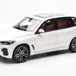 BMW X5 G05 Valge Paragon 1:18