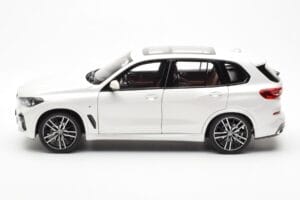 BMW X5 G05 Valge Paragon 1:18 80432450996 Metall - pilt 4/8