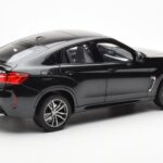 BMW X6 M F86 Sapphire Must Metallic Norev 1:18 - image 3 of 8