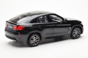 BMW X6 M F86 Sapphire Must Metallic Norev 1:18 80432364887 Metall - pilt 3/8
