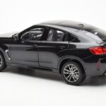 BMW X6 M F86 Sapphire Must Metallic Norev 1:18 - image 7 of 8