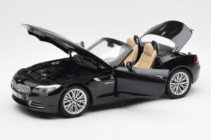 BMW Z4 E89 Spider Must Metallik Kyosho 1:18 08771BK Metall - pilt 2/9