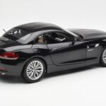 BMW Z4 E89 Spider Must Metallik Kyosho 1:18 - image 4 of 9