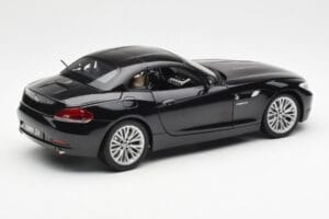 BMW Z4 E89 Spider Must Metallik Kyosho 1:18 08771BK Metall - pilt 4/9