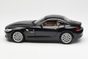 BMW Z4 E89 Spider Must Metallik Kyosho 1:18 08771BK Metall - pilt 5/9