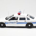 Chevrolet Caprice Sebring Politsei UT Models 1:18 - image 3 of 6