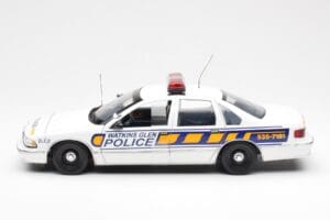 Chevrolet Caprice Watkins Glen Politsei UT Models 1:18 21028 Metall - pilt 3/6