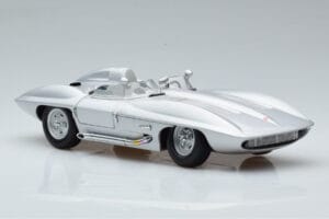 Chevrolet Corvette C1 Stingray Concept AUTOart 1:18 71000 Metall - pilt 6/8