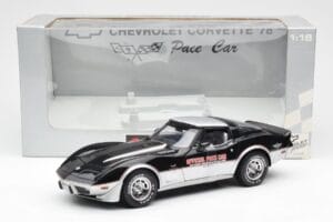 Chevrolet Corvette C3 Pace Car Indianapolis 500 1978 UT Models 1:18 21070 Metall - pilt 6/6
