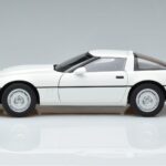 Chevrolet Corvette C4 Valge AUTOart 1:18 71243 Metall - image 5 of 8