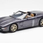 Chevrolet Corvette C5 Kabriolett Lilla Pärl Metallik UT Models 1:18