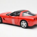 Chevrolet Corvette C5 Hardtop Punane UT Models 1:18 - image 5 of 6
