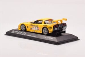 Chevrolet Corvette C5R #3 O. Gavin / J. O'Connell / R. Fellows Sebring 12 Hours 2003 Minichamps 1:43 400031403 Metall - pilt 3/4