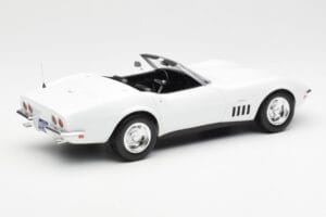 Chevrolet Corvette C3 Kabriolett Can-Am Valge Norev 1:18 189038 Metall - pilt 2/6