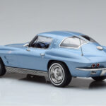 Chevrolet Corvette C2 Sting Ray Sinine Norev 1:18 - image 5 of 6