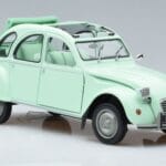 Citroen 2CV 6 Club Roheline Norev 1:18 181486 Metall - image 5 of 7