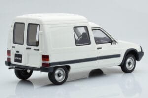 Citroen C15 D Valge Otto 1:18 OT956 Vaik - pilt 2/6