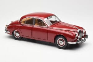 Daimler 250 V8 Punane Paragon 1:18 PA-98312 Metall - pilt 6/8