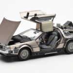 DeLorean DMC-12 Time Machine Back to the Future Hõbedane Sun Star 1:18 - image 8 of 8