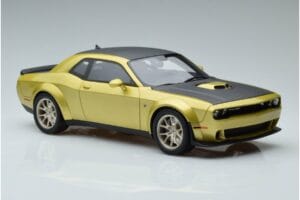 Dodge Challenger R/T Scat Pack Widebody 50. Aastapäev GT Spirit 1:18 GT411 Vaik - pilt 4/6