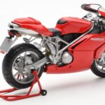 Ducati 999 Punane Minichamps 1:12 - image 3 of 4