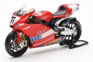 Ducati Desmosedici MotoGP Prova 2002 Minichamps 1:12 122020099 Metall - pilt 2/4