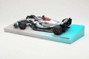 Mercedes AMG Petronas W13 E Performance #63 G. Russell Brazilian GP 1st Win 2022 Minichamps 1:18 113222163 Vaik - pilt 3/4
