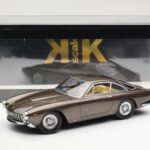Ferrari 250 GT Lusso Pruun Metallik KK-Scale 1:18 - image 6 of 6