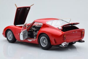 Ferrari 250 GTO #22 24 Hours of Le Mans 1962 Kyosho 1:18 08438B Metall - pilt 5/10