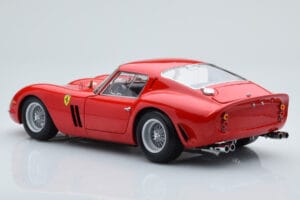 Ferrari 250 GTO Punane Kyosho 1:18 08438R Metall - pilt 7/10