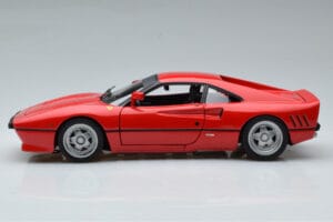 Ferrari 288 GTO Punane Hot Wheels 1:18 J8248-0510 Metall - pilt 4/10