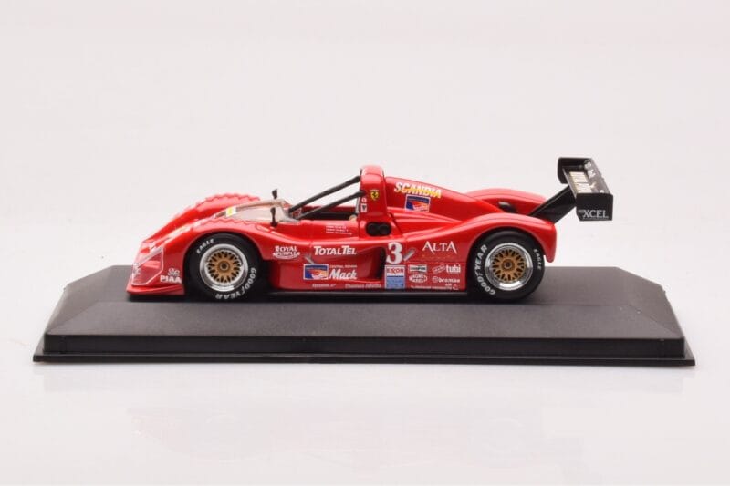 Ferrari 333 SP #3 Y. Dalmas / S. Johansson / Evans / Velez Sebring 12 Hours Winner 1997 Minichamps 1:43