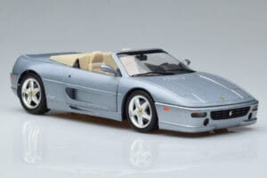 Ferrari F355 Spider Hot Wheels 1:18 23907 Metall - pilt 5/7