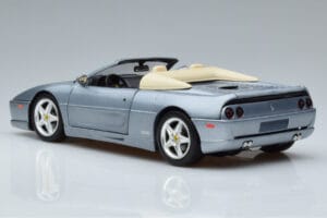 Ferrari F355 Spider Hot Wheels 1:18 23907 Metall - pilt 6/7
