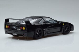 Ferrari F40 Lightweight Must Kyosho 1:18 08412BK Metall - pilt 3/12