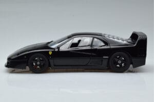 Ferrari F40 Lightweight Must Kyosho 1:18 08412BK Metall - pilt 5/12
