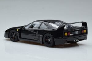 Ferrari F40 Lightweight Must Kyosho 1:18 08412BK Metall - pilt 7/12