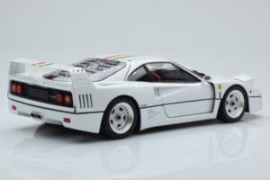 Ferrari F40 Pärlvalge Italy Kyosho 1:18 08416PWT-G Metall - pilt 3/8