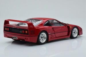 Ferrari F40 Punane Metallik Asia Exclusive Kyosho 1:18 08416RM-G Metall - pilt 3/14