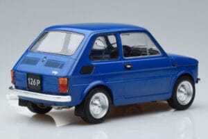 Fiat 126P Sinine MCG 1:18 MCG18324 Metall - pilt 2/6
